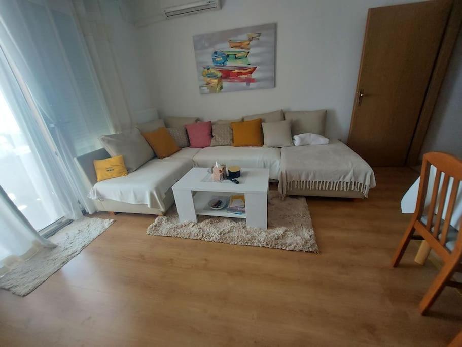 Diklo Mb Apartment *